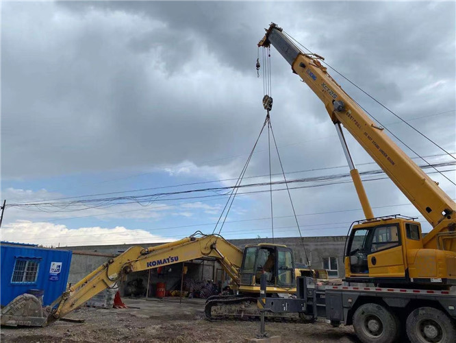 吉安县25吨吊车的工作半径是多少？